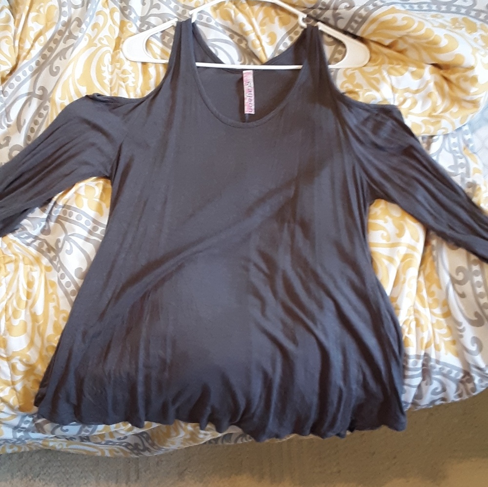 Cold shoulder top